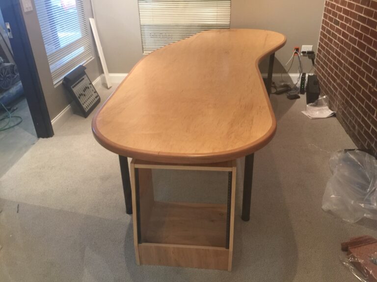 Maple Top With Cherry Bullnose