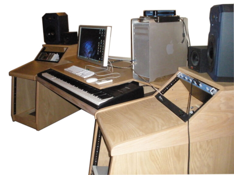 Oak Keyboard Workstation